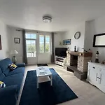 Bleu Charmante Maison Vue Et Mer, Belle Terrasse, A 5 Mn A Pied Du Centre De En Bessin, Proche De Bayeux Et Omaha بيت للعطل بورت-أون-بيسين-هوباين