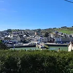 بيت للعطل Bleu Charmante Maison Vue Et Mer, Belle Terrasse, A 5 Mn A Pied Du Centre De En Bessin, Proche De Bayeux Et Omaha بورت-أون-بيسين-هوباين