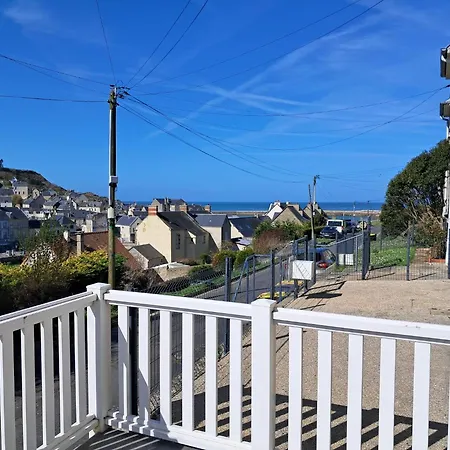 Semesterbostad Bleu Charmante Maison Vue Et Mer, Belle Terrasse, A 5 Mn A Pied Du Centre De En Bessin, Proche De Bayeux Et Omaha Port-en-Bessin-Huppain