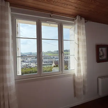 Prázdninový dům Port Bleu Charmante Maison Bien Equipee Vue Port Et Mer, Belle Terrasse, 2 Chambres, 2 Wc, 1 Sdb , A 5 Mn A Pied Du Centre De Port En Bessin, Proche De Bayeux Et Omaha Beach