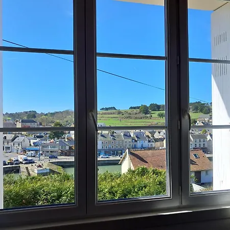 Prázdninový dům Port Bleu Charmante Maison Bien Equipee Vue Port Et Mer, Belle Terrasse, 2 Chambres, 2 Wc, 1 Sdb , A 5 Mn A Pied Du Centre De Port En Bessin, Proche De Bayeux Et Omaha Beach *