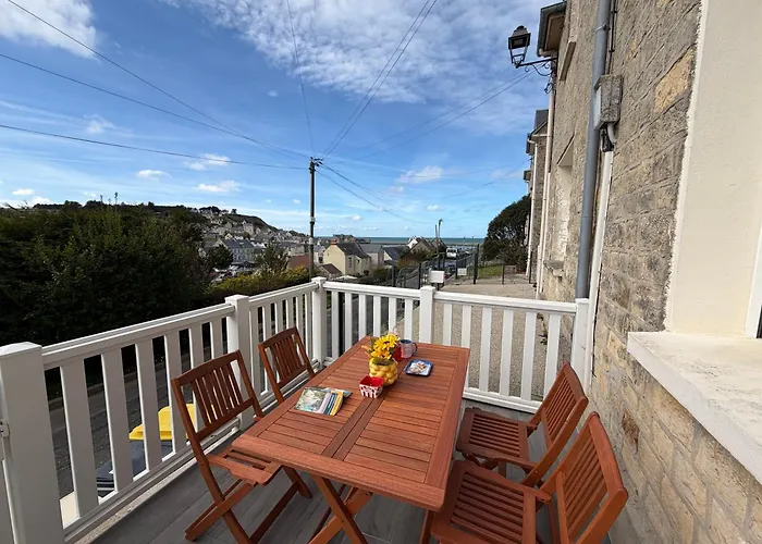 Semesterbostad Bleu Charmante Maison Vue Et Mer, Belle Terrasse, A 5 Mn A Pied Du Centre De En Bessin, Proche De Bayeux Et Omaha *