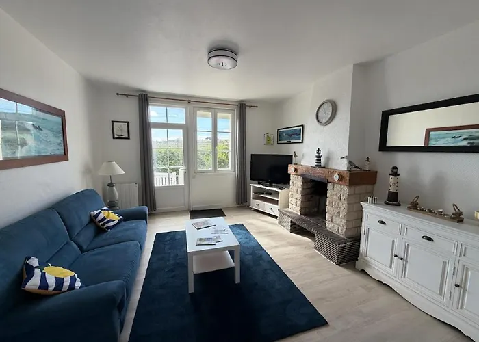 Bleu Charmante Maison Vue Et Mer, Belle Terrasse, A 5 Mn A Pied Du Centre De En Bessin, Proche De Bayeux Et Omaha Semesterbostad Port-en-Bessin-Huppain