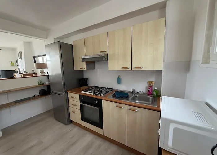 Semesterbostad Bleu Charmante Maison Vue Et Mer, Belle Terrasse, A 5 Mn A Pied Du Centre De En Bessin, Proche De Bayeux Et Omaha