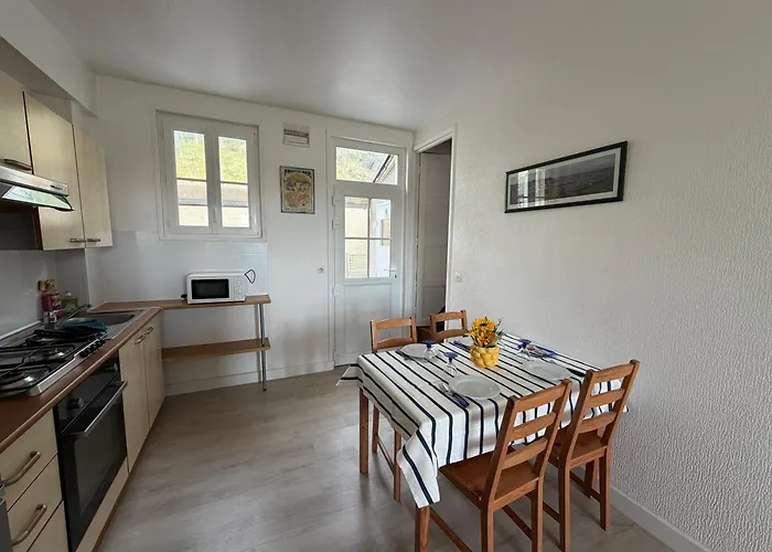 Bleu Charmante Maison Vue Et Mer, Belle Terrasse, A 5 Mn A Pied Du Centre De En Bessin, Proche De Bayeux Et Omaha *