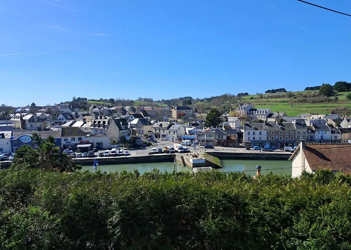 Semesterbostad Bleu Charmante Maison Vue Et Mer, Belle Terrasse, A 5 Mn A Pied Du Centre De En Bessin, Proche De Bayeux Et Omaha Port-en-Bessin-Huppain